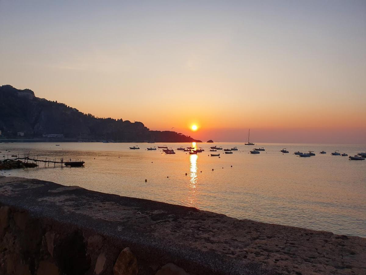 Tony & Doris Home Giardini Naxos Dış mekan fotoğraf