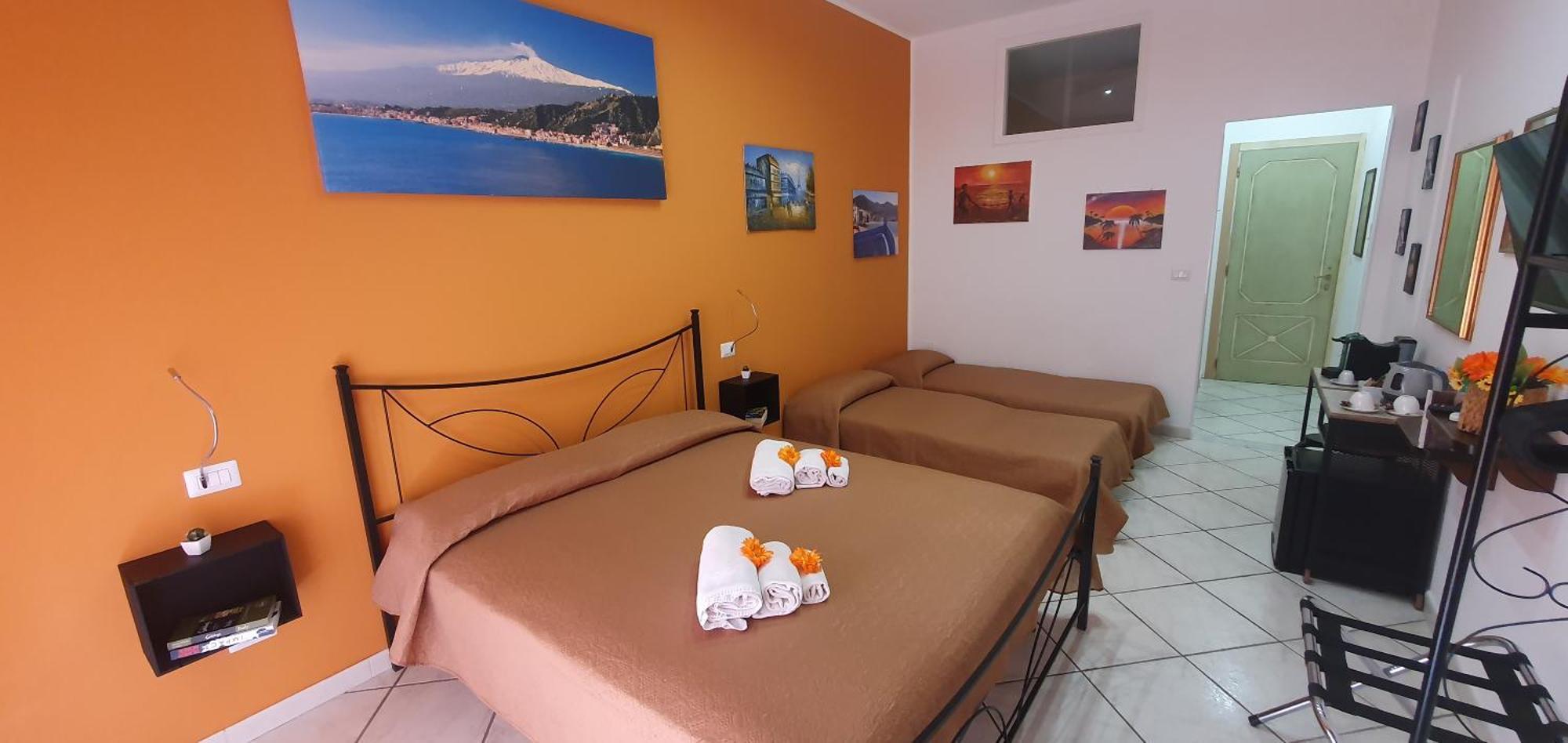 Tony & Doris Home Giardini Naxos Dış mekan fotoğraf